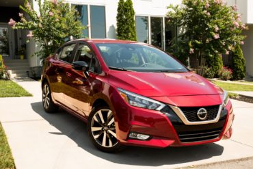 2022 Nissan Versa 2