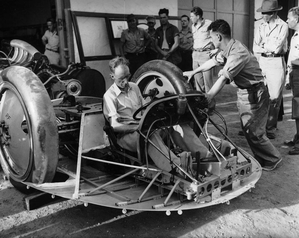 Railton checks Cobb's car. From Reid Railton: Man Of Speed by Karl Ludvigsen, published by Evro Publishing Limited.